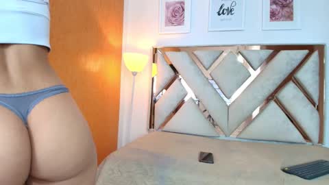 lia_roseh online show from 6, 10, 2025