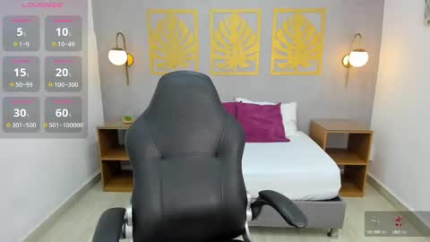 Lia  online show from 23, 12, 2024