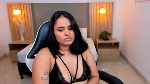 Lia  online show from 23, 1, 2025