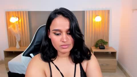 Lia  online show from 23, 1, 2025