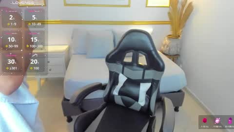 Snapshot of lia_sexx19 chatting on 10, 10, 2025 Lia  online show from 10, 10, 2025