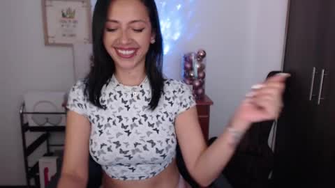 Snapshot of lia_smith87 chatting on 20, 12, 2024 Laura online show from 20, 12, 2024