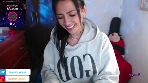 Snapshot of lia_smith87 chatting on 28, 2, 2025 Laura online show from 28, 2, 2025