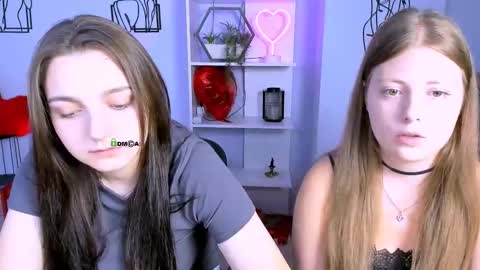 Snapshot of lia_sunset chatting on 15, 9, 2025 Lia online show from 15, 9, 2025