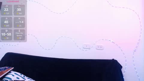 Snapshot of lia_tgn chatting on 25, 10, 2025 lia_tgn online show from 25, 10, 2025