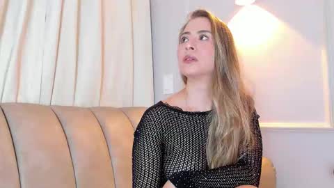 Snapshot of lia_walton__ chatting on 4, 2, 2026 liz walton online show from 4, 2, 2026