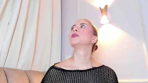 Snapshot of lia_walton__ chatting on 25, 2, 2026 liz walton online show from 25, 2, 2026