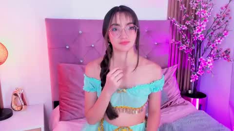 liaa_queen online show from 15, 5, 2026