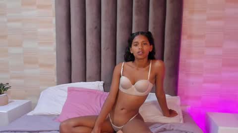 Lia online show from 6, 3, 2025