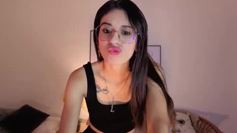 Snapshot of liaaa___ chatting on 10, 10, 2025 Lia  online show from 10, 10, 2025
