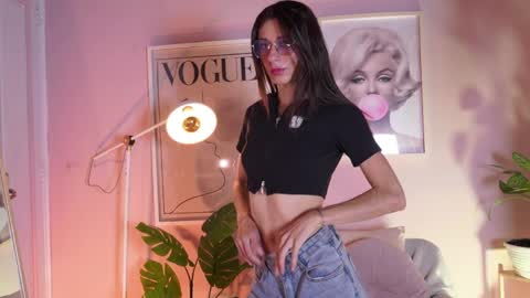 Snapshot of liaaa___ chatting on 7, 4, 2026 Lia online show from 7, 4, 2026