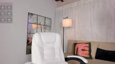 Snapshot of liaamoon_ chatting on 18, 6, 2026 Lia online show from 18, 6, 2026