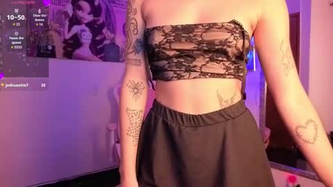 Snapshot of liabutera chatting on 9, 9, 2025 Lia Butera online show from 9, 9, 2025
