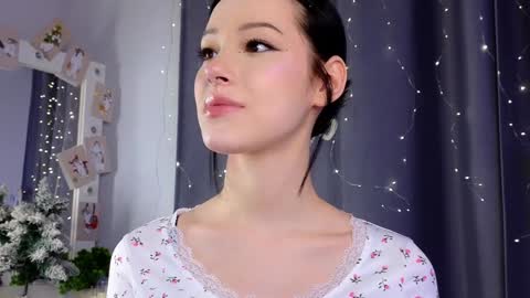 Lia  online show from 22, 1, 2025