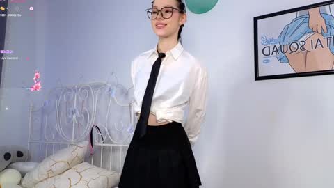 Lia  online show from 7, 2, 2025