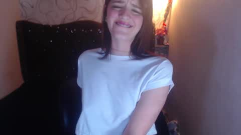  Lia  online show from 8, 3, 2025