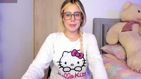 Lia  online show from 22, 9, 2025