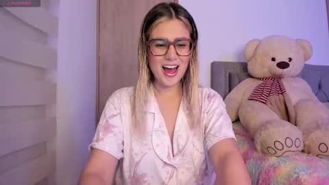 Lia  online show from 2, 10, 2025