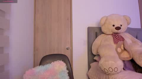 Lia  online show from 3, 10, 2025