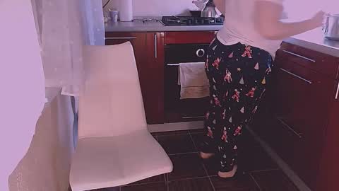 miss Lia  colection for travel online show from 15, 3, 2026