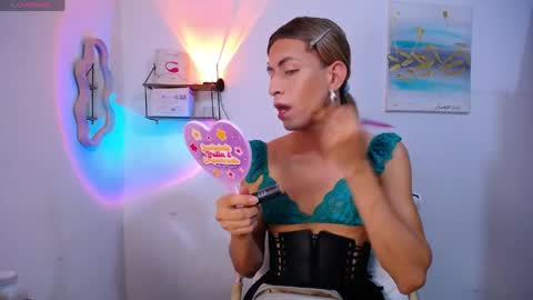Liah Stone online show from 13, 5, 2026