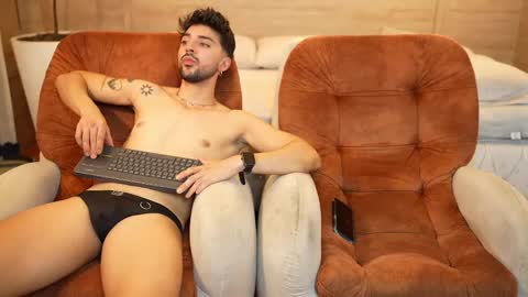 Liam  Luca online show from 2, 3, 2025