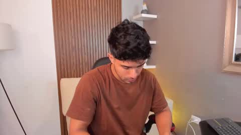 Liam Collins online show from 20, 2, 2025