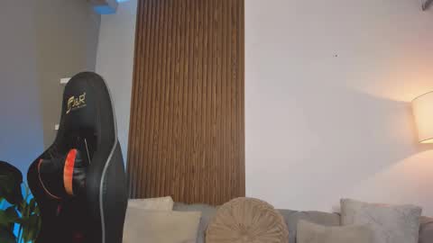 Liam Collins online show from 12, 3, 2026