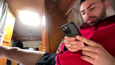 Liam online show from 28, 2, 2025