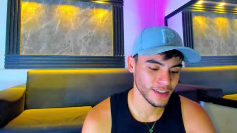 liam_genner online show from 3, 11, 2025