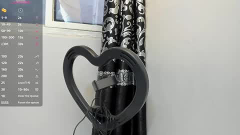 LIAM KLEIN online show from 10, 2, 2025