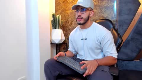 LIAM KLEIN online show from 21, 9, 2025