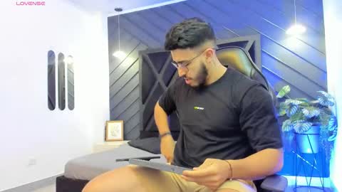 LIAM KLEIN online show from 30, 9, 2025