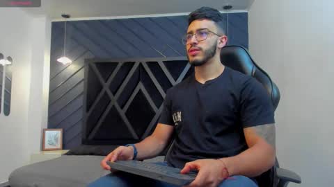 LIAM KLEIN online show from 13, 11, 2025