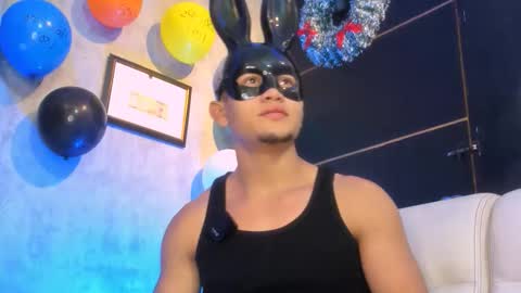 liam_knight online show from 20, 11, 2025