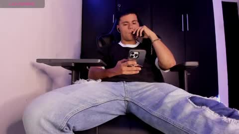 Liam online show from 9, 5, 2026