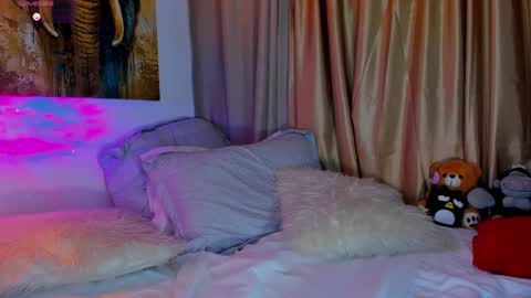 Snapshot of liam_oficial chatting on 28, 9, 2025 liam online show from 28, 9, 2025