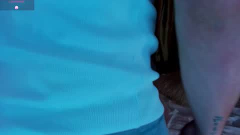 Snapshot of liam_oficial chatting on 5, 10, 2025 liam online show from 5, 10, 2025