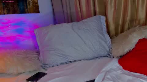 Snapshot of liam_oficial chatting on 8, 11, 2025 liam online show from 8, 11, 2025