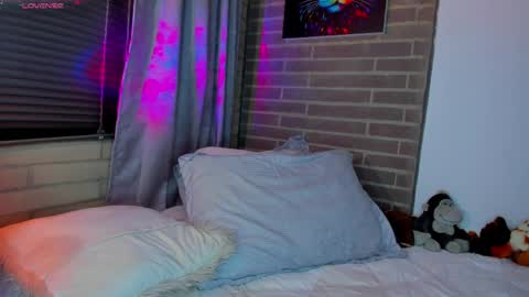 Snapshot of liam_oficial chatting on 3, 4, 2026 liam online show from 3, 4, 2026