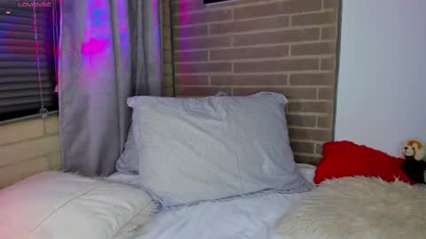 Snapshot of liam_oficial chatting on 13, 4, 2026 liam online show from 13, 4, 2026