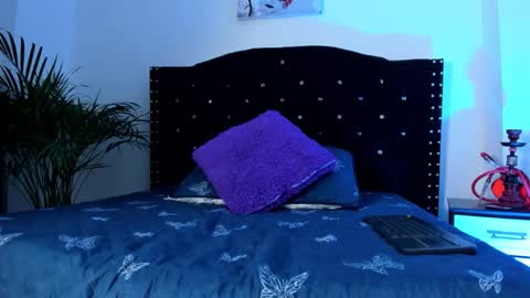 Call me Lian online show from 14, 4, 2026