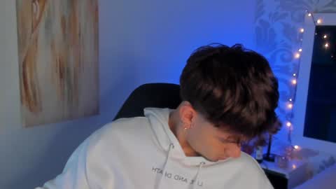 LIAM  online show from 7, 2, 2025