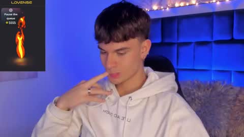 LIAM  online show from 1, 3, 2025