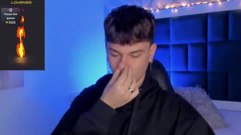 LIAM  online show from 3, 3, 2025