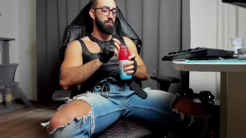 Snapshot of liamaesthetic chatting on 2, 3, 2025 Liam online show from 2, 3, 2025