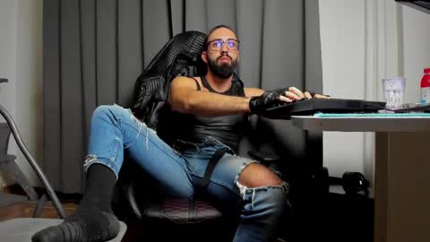 Snapshot of liamaesthetic chatting on 2, 3, 2025 Liam online show from 2, 3, 2025
