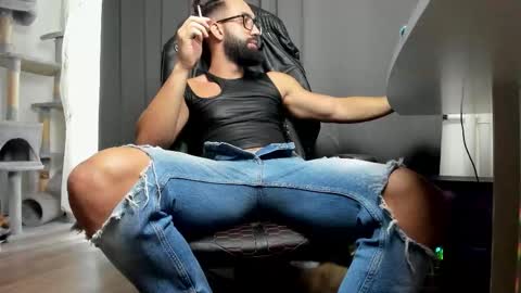 Snapshot of liamaesthetic chatting on 22, 10, 2025 Liam online show from 22, 10, 2025