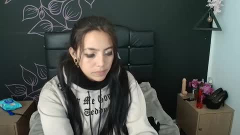 L I A M O N R O E online show from 8, 1, 2026