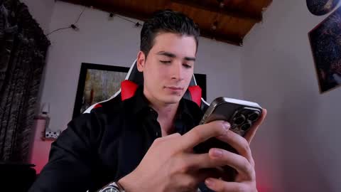 Snapshot of liamwyatt_ chatting on 1, 1, 2025 liamwyatt_ online show from 1, 1, 2025